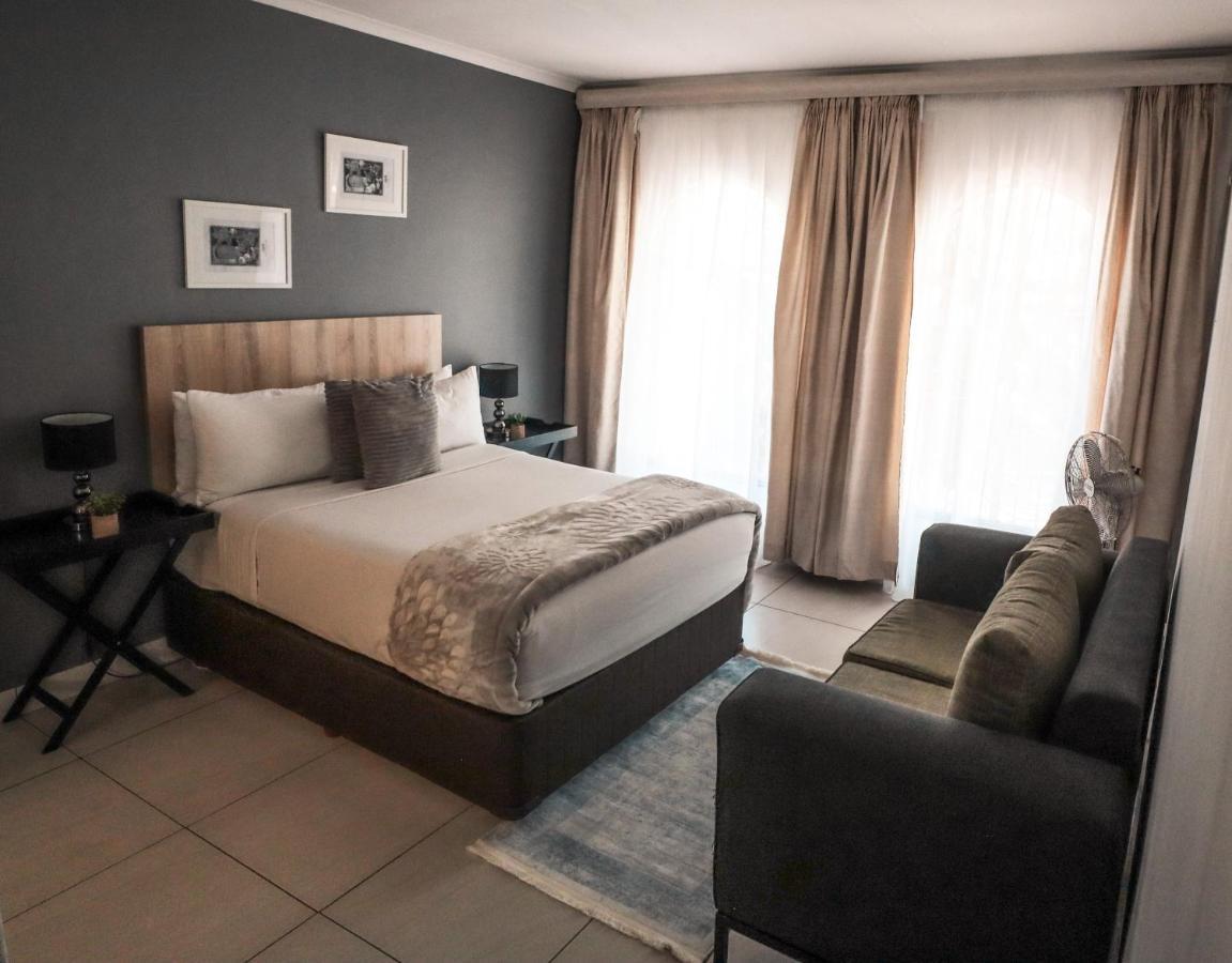 Menlyn Maine: The Exquisite Lunette Pretoria Exterior foto