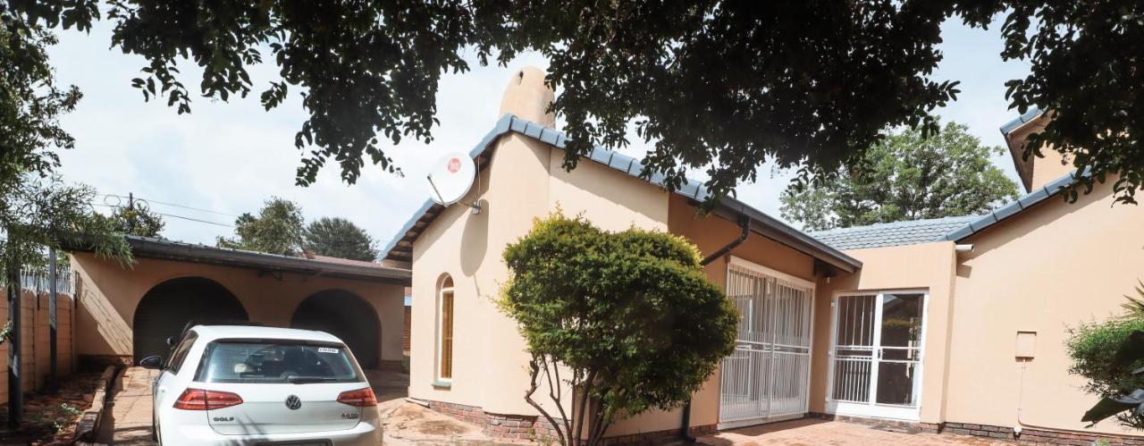 Menlyn Maine: The Exquisite Lunette Pretoria Exterior foto